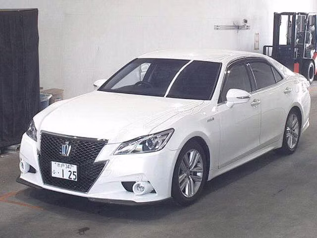 TOYOTA CROWN