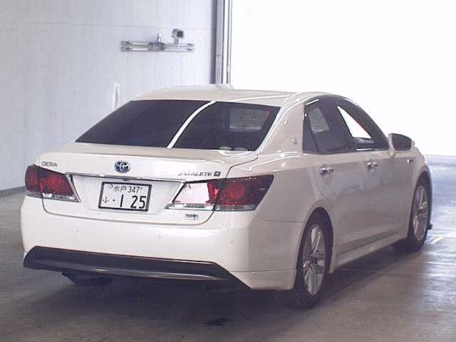 TOYOTA CROWN