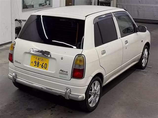 DAIHATSU MIRA GINO