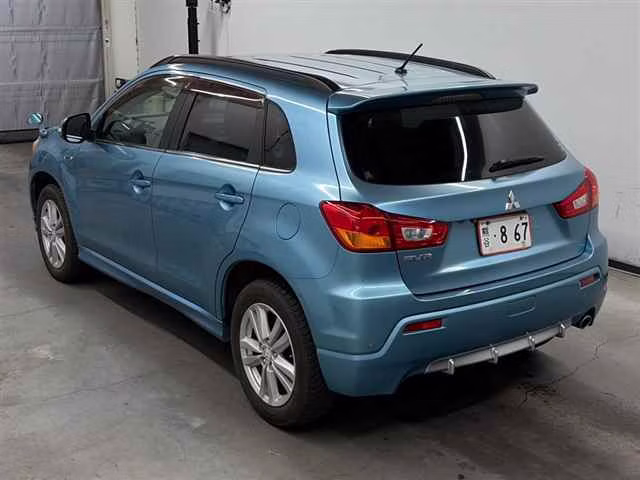 MITSUBISHI RVR