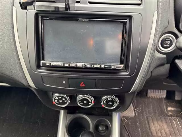 MITSUBISHI RVR