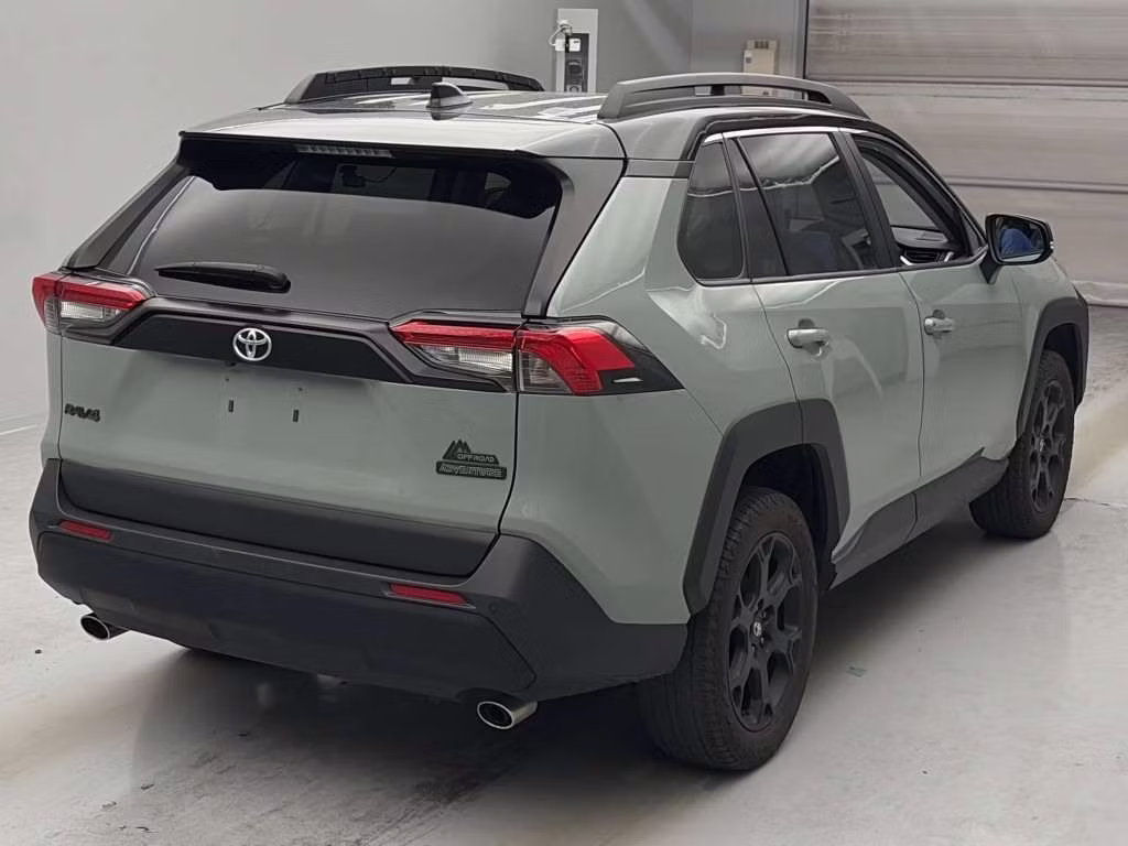 TOYOTA RAV4