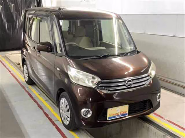 NISSAN DAYZ ROOX