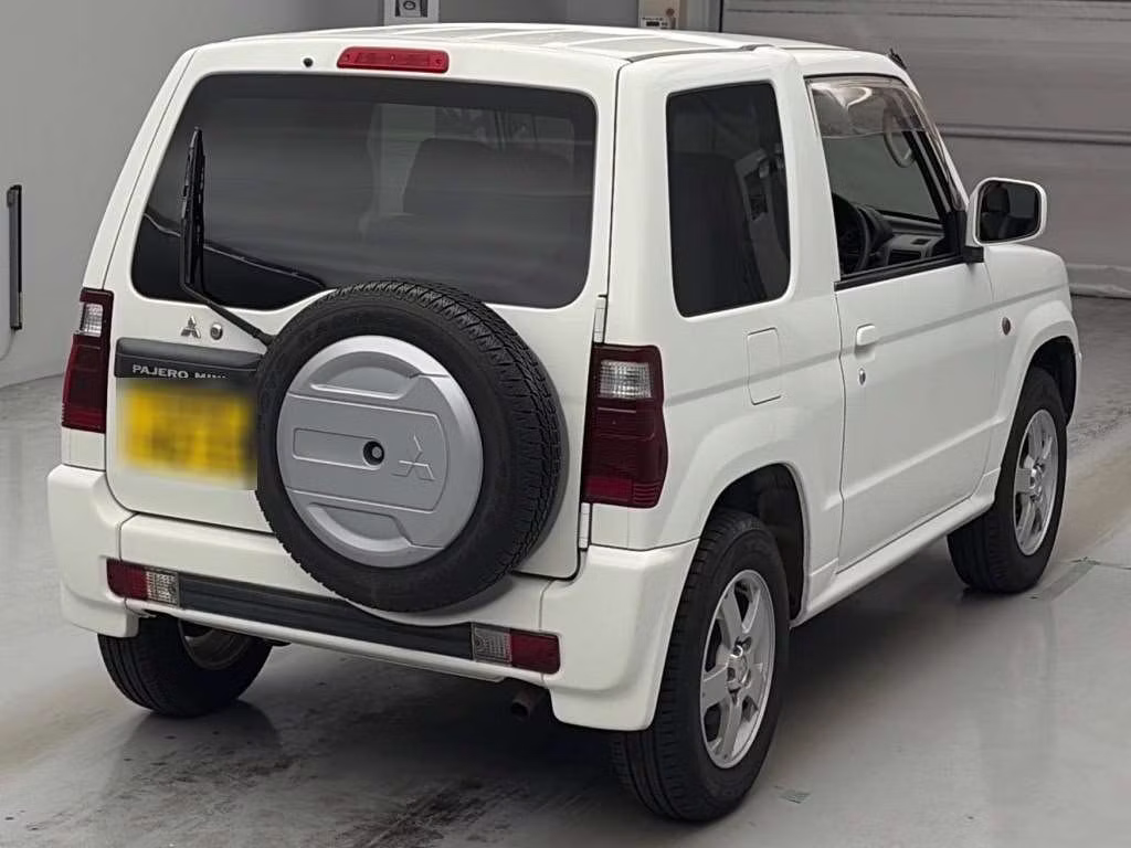 MITSUBISHI PAJERO MINI