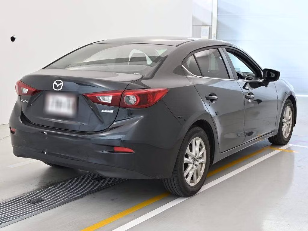 MAZDA AXELA