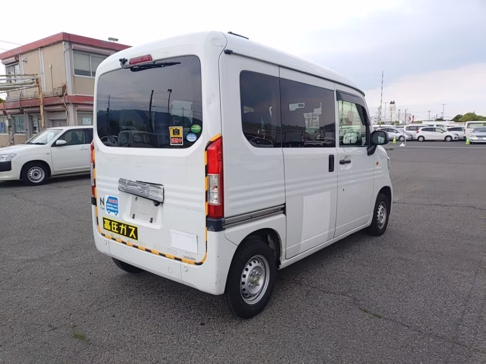 HONDA N-VAN