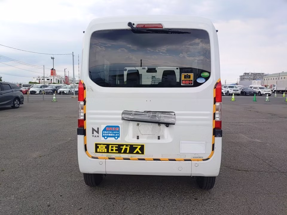 HONDA N-VAN