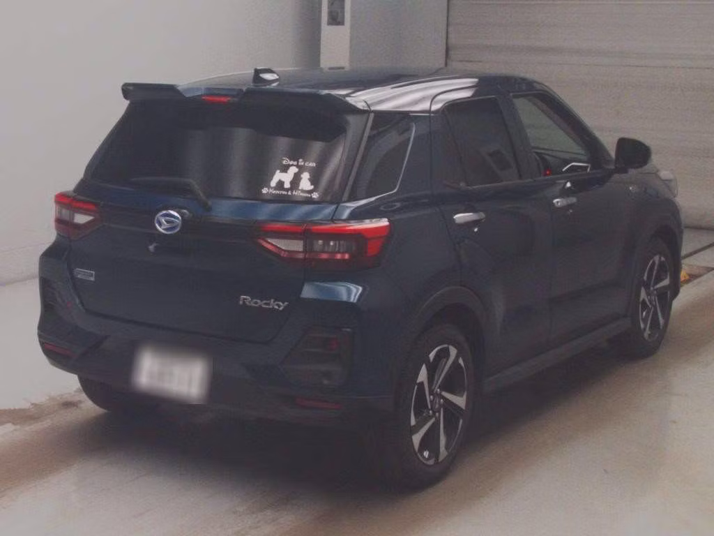 DAIHATSU ROCKY