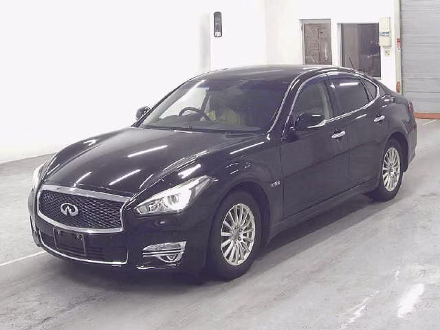 NISSAN FUGA