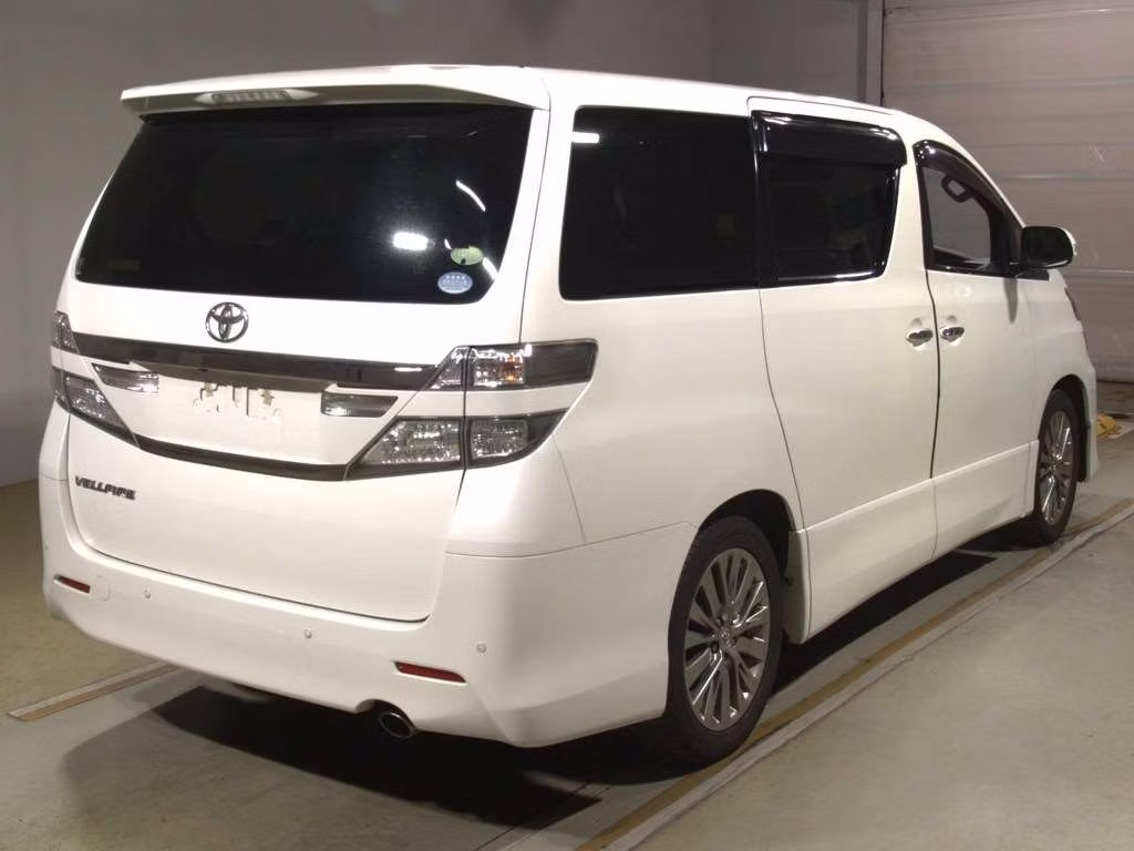 TOYOTA VELLFIRE