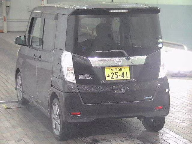 NISSAN DAYZ ROOX