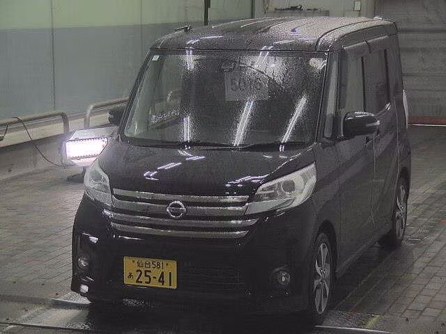NISSAN DAYZ ROOX