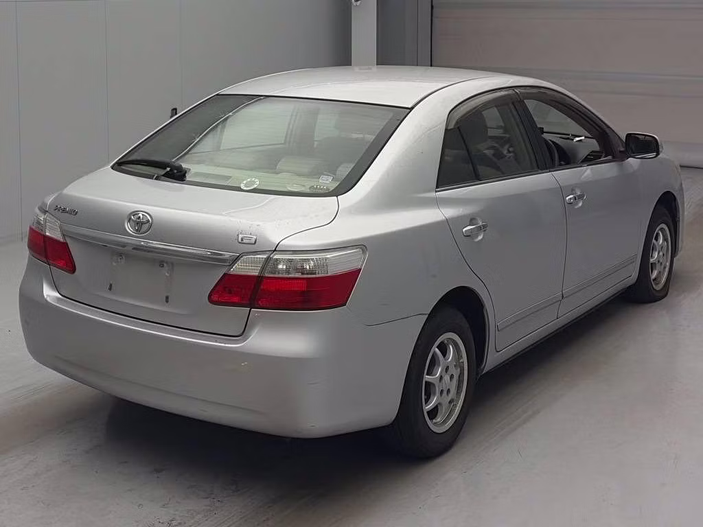 TOYOTA PREMIO