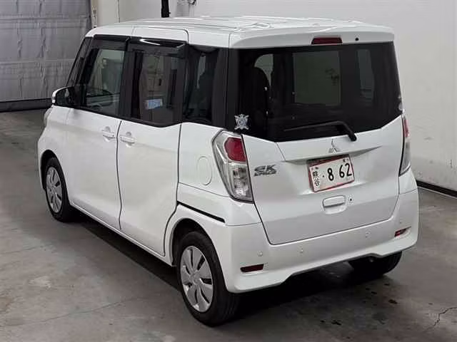MITSUBISHI EK SPACE