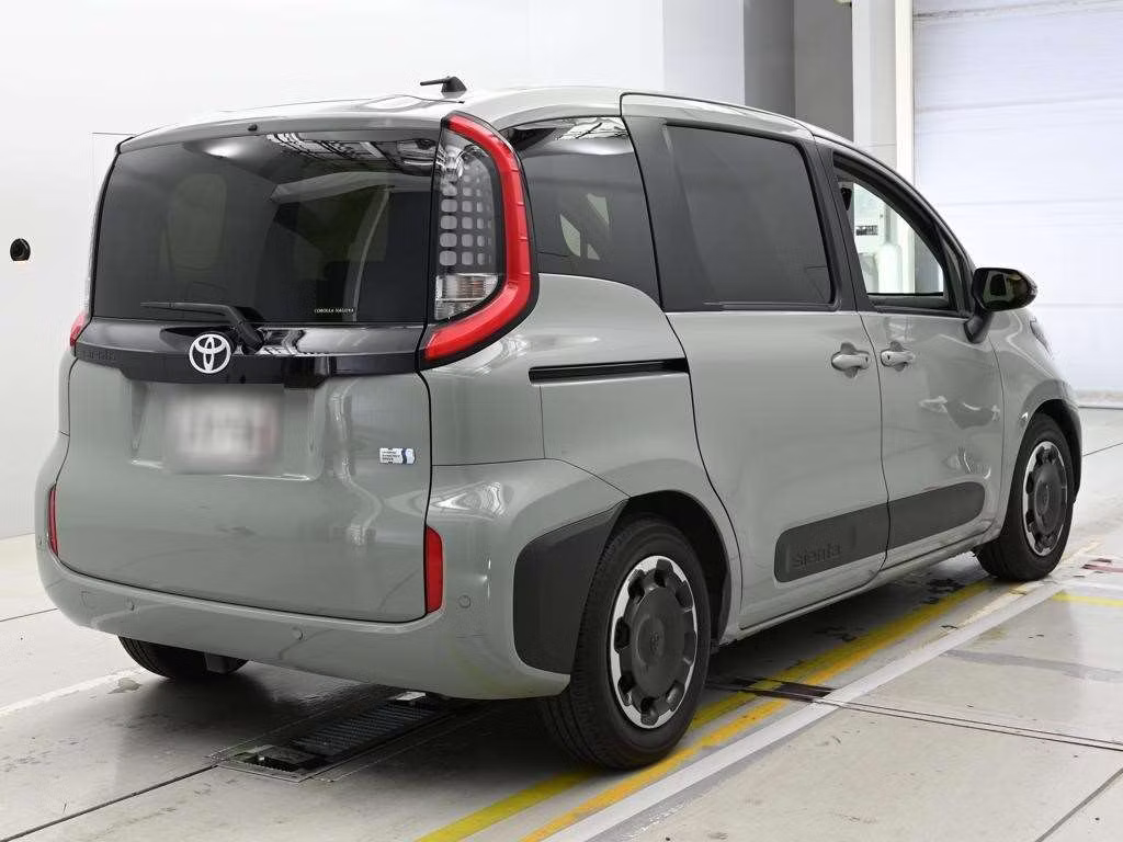 TOYOTA SIENTA