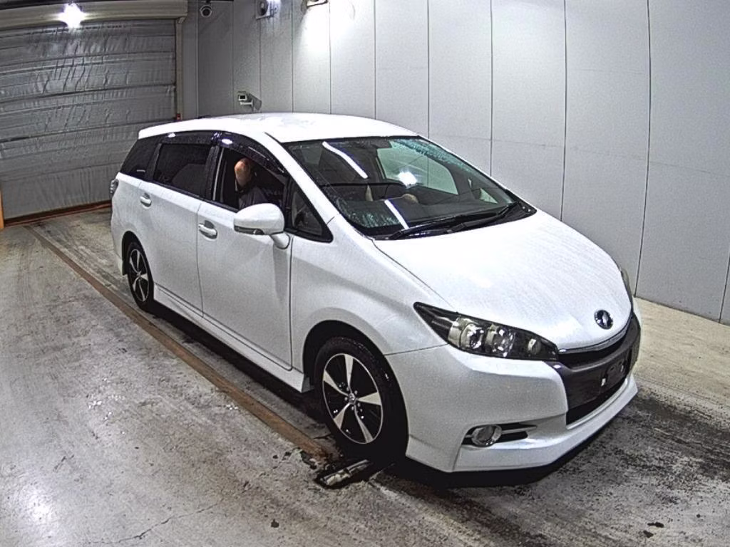 TOYOTA WISH