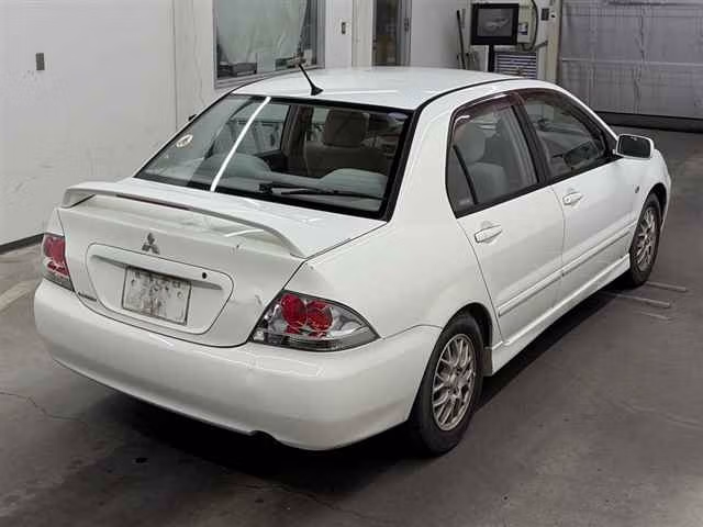 MITSUBISHI LANCER