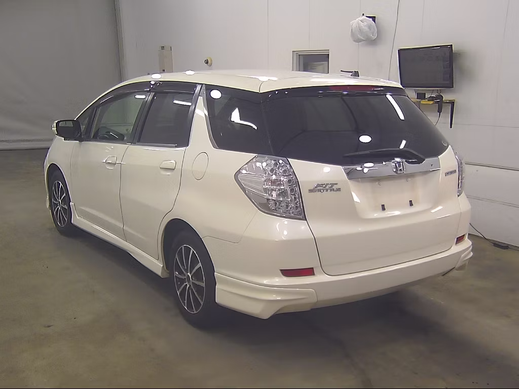 HONDA FIT SHUTTLE