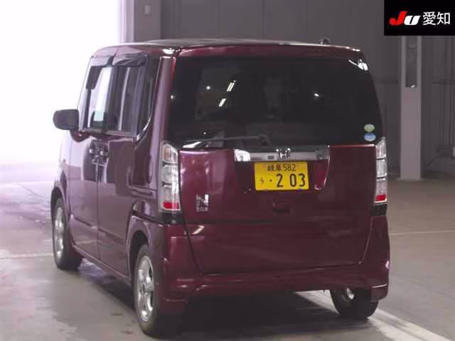HONDA N-BOX