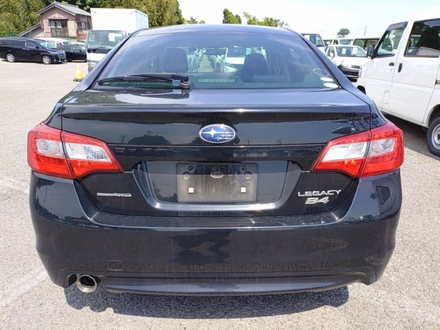 SUBARU LEGACY B4