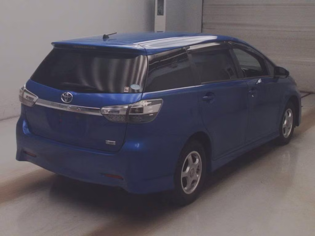 TOYOTA WISH