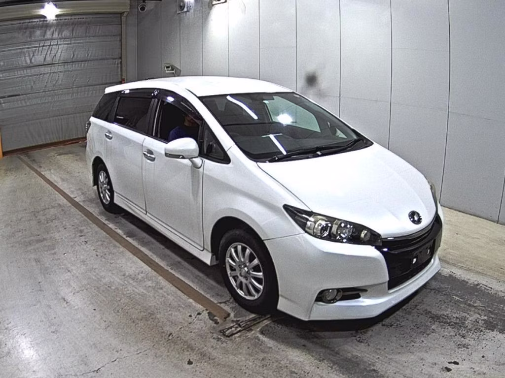 TOYOTA WISH