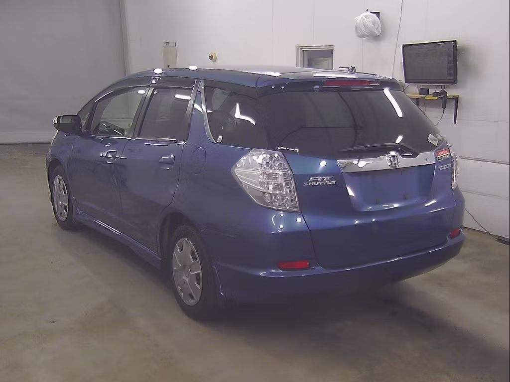 HONDA FIT SHUTTLE