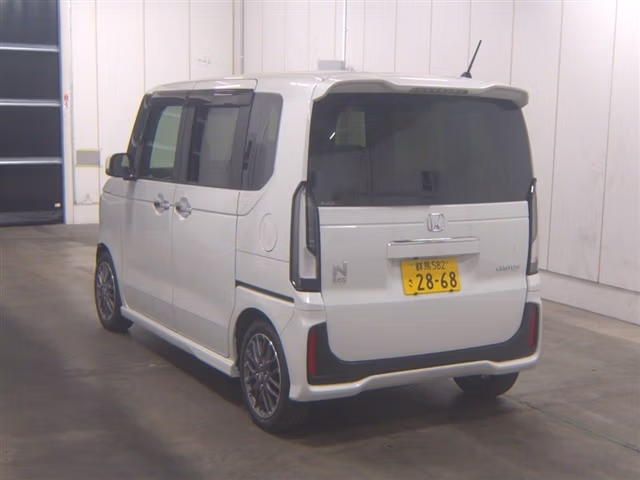 HONDA N-BOX