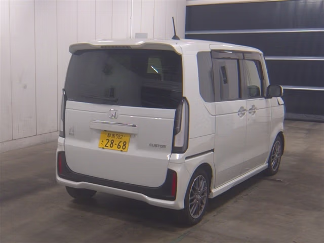 HONDA N-BOX