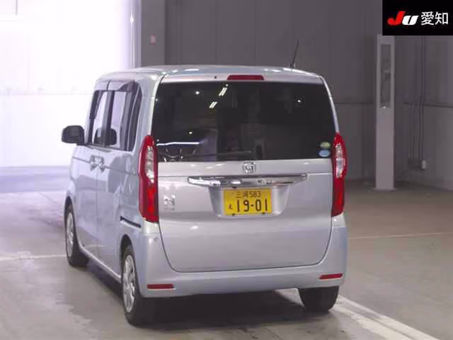 HONDA N-BOX