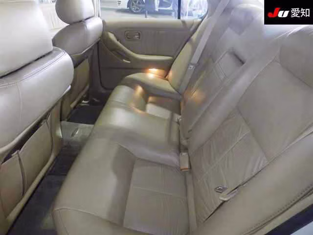 NISSAN LEOPARD