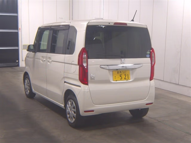 HONDA N-BOX