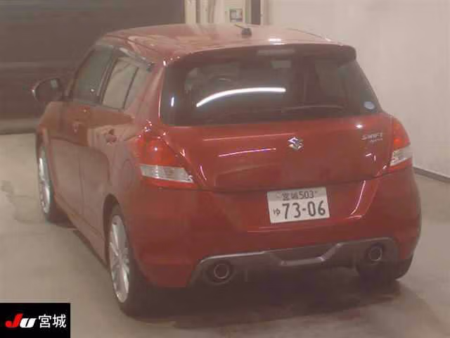 SUZUKI SWIFT