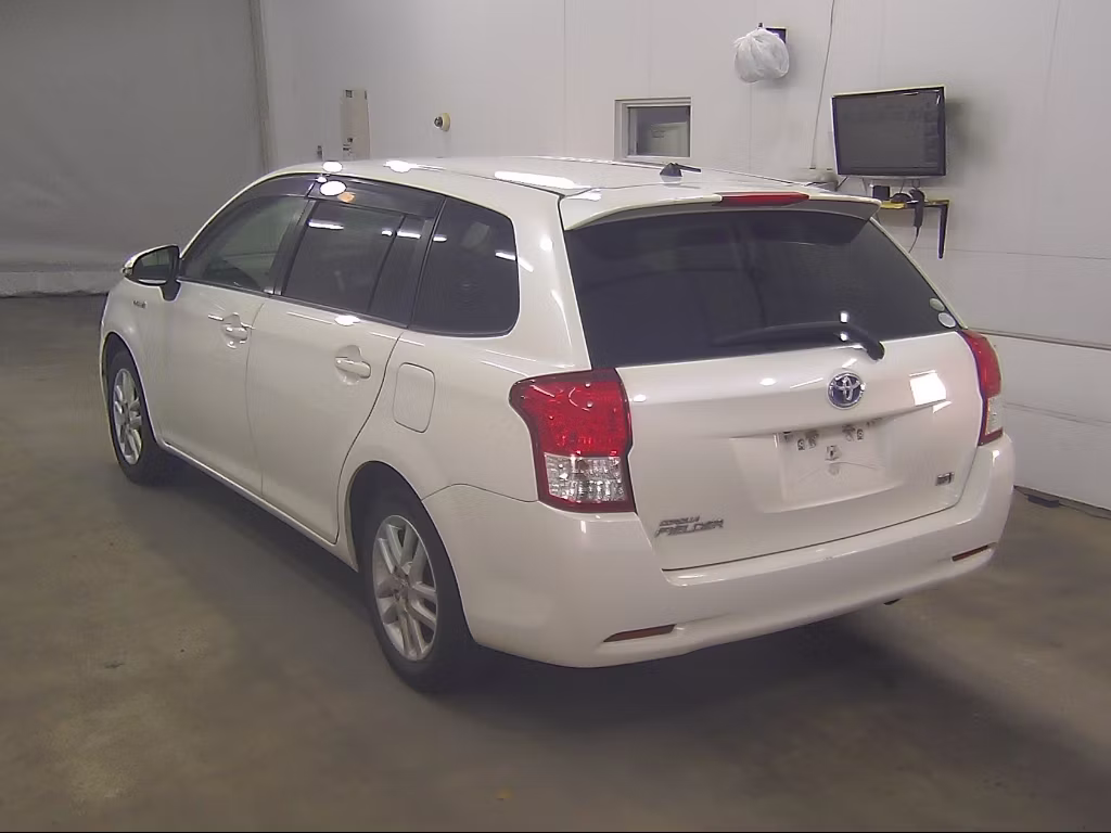 TOYOTA COROLLA FIELDER