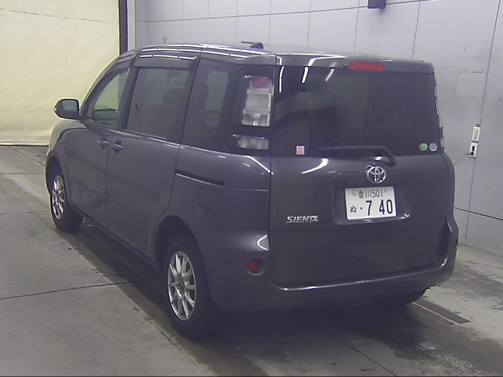 TOYOTA SIENTA