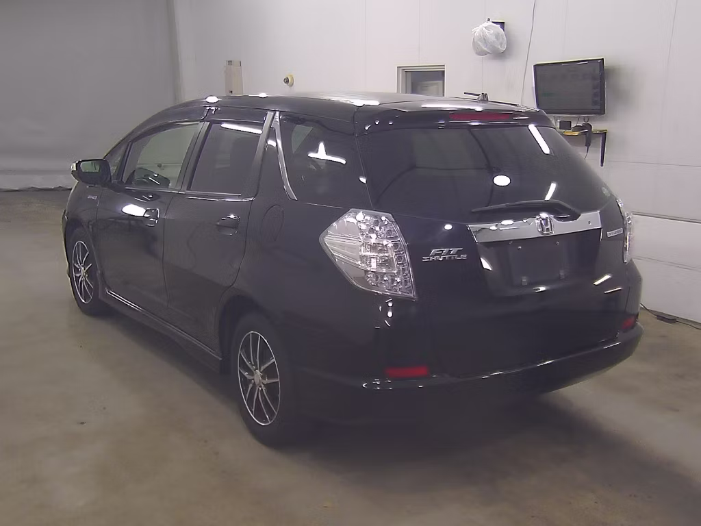 HONDA FIT SHUTTLE