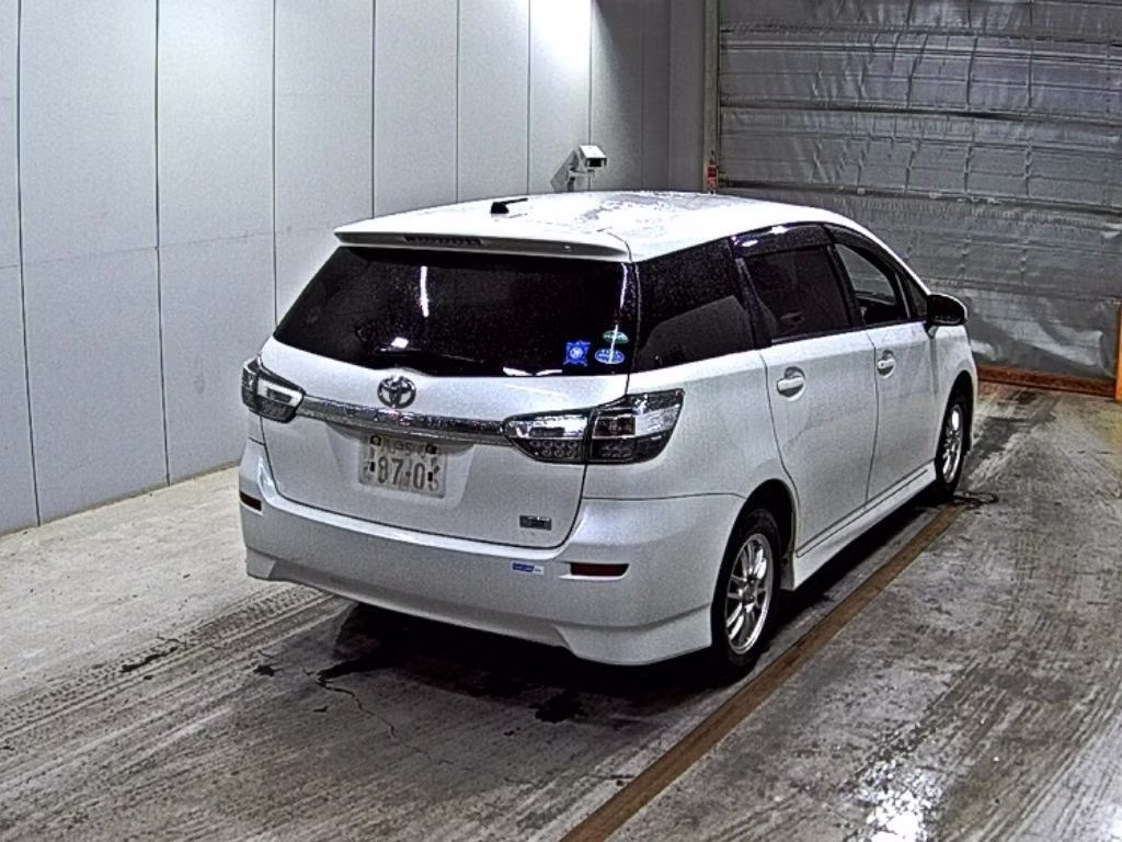 TOYOTA WISH