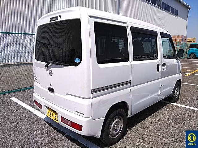 NISSAN NV100 CLIPPER