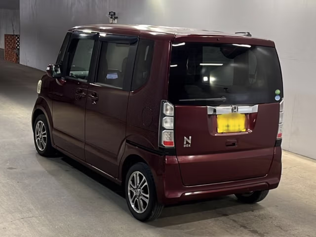 HONDA N-BOX