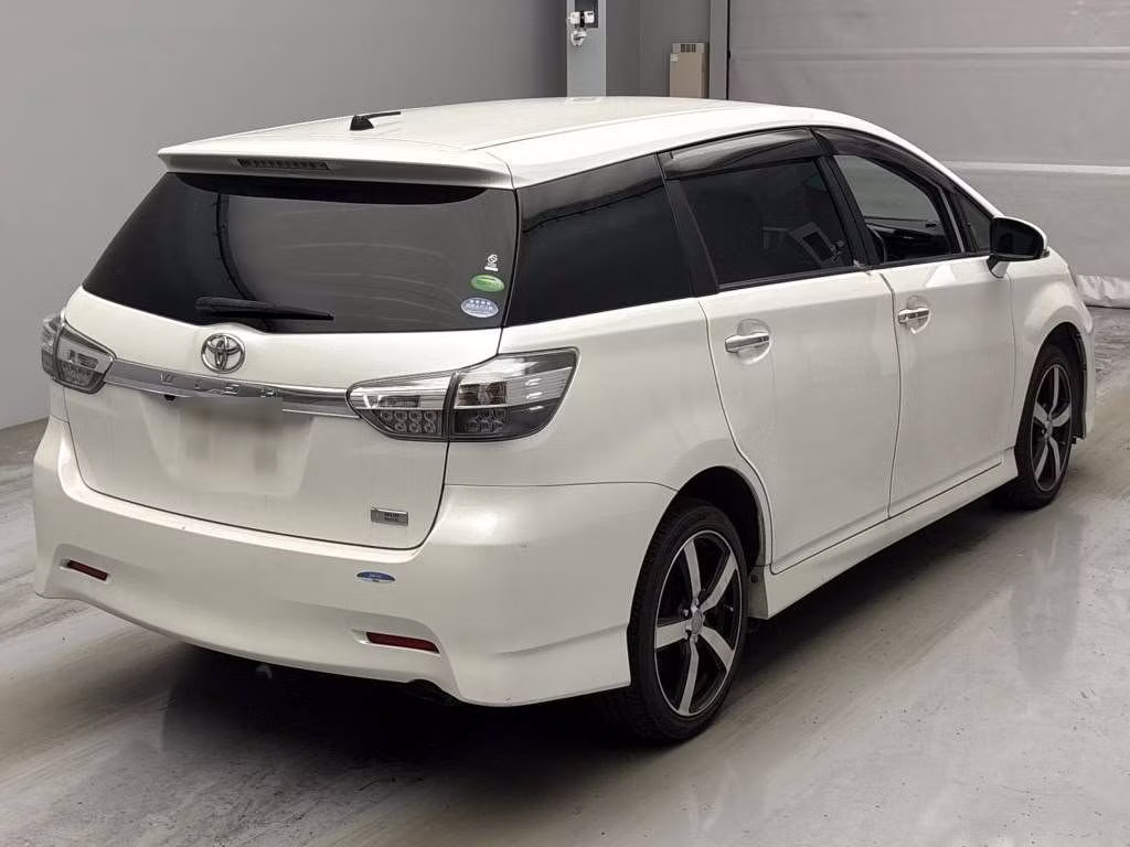 TOYOTA WISH