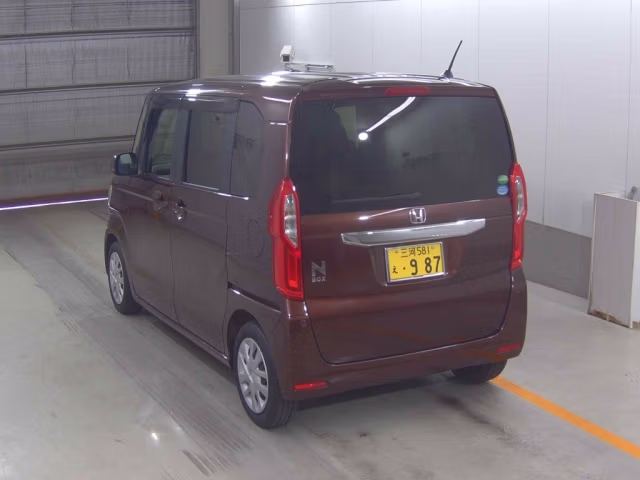 HONDA N-BOX
