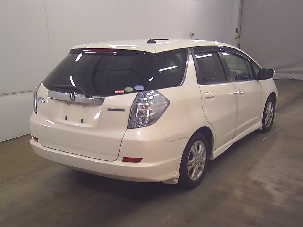 HONDA FIT SHUTTLE