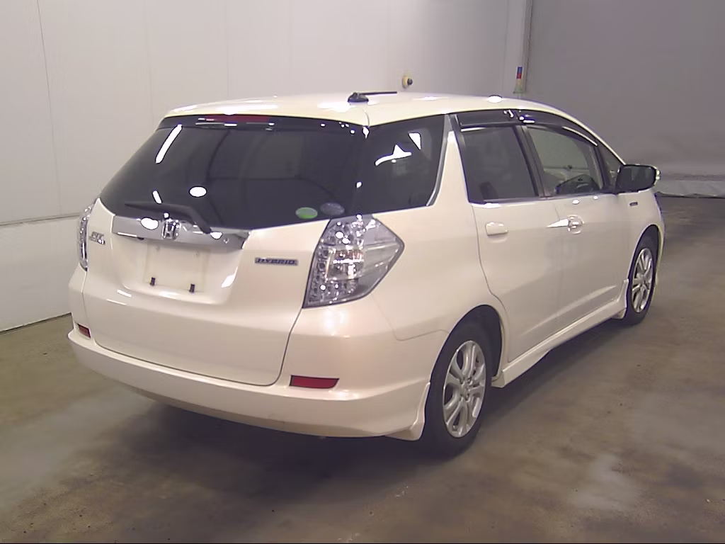 HONDA FIT SHUTTLE