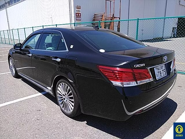 TOYOTA CROWN MAJESTA
