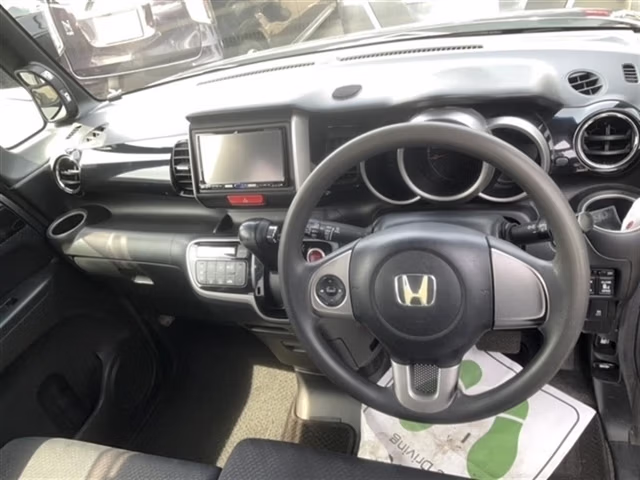 HONDA N-BOX