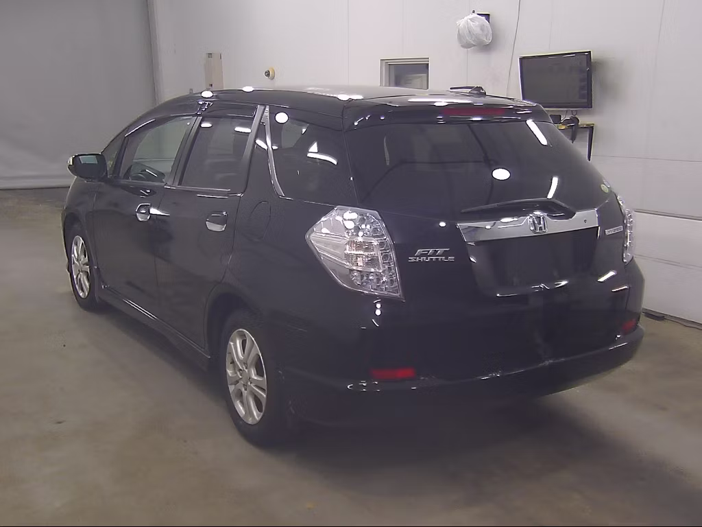 HONDA FIT SHUTTLE