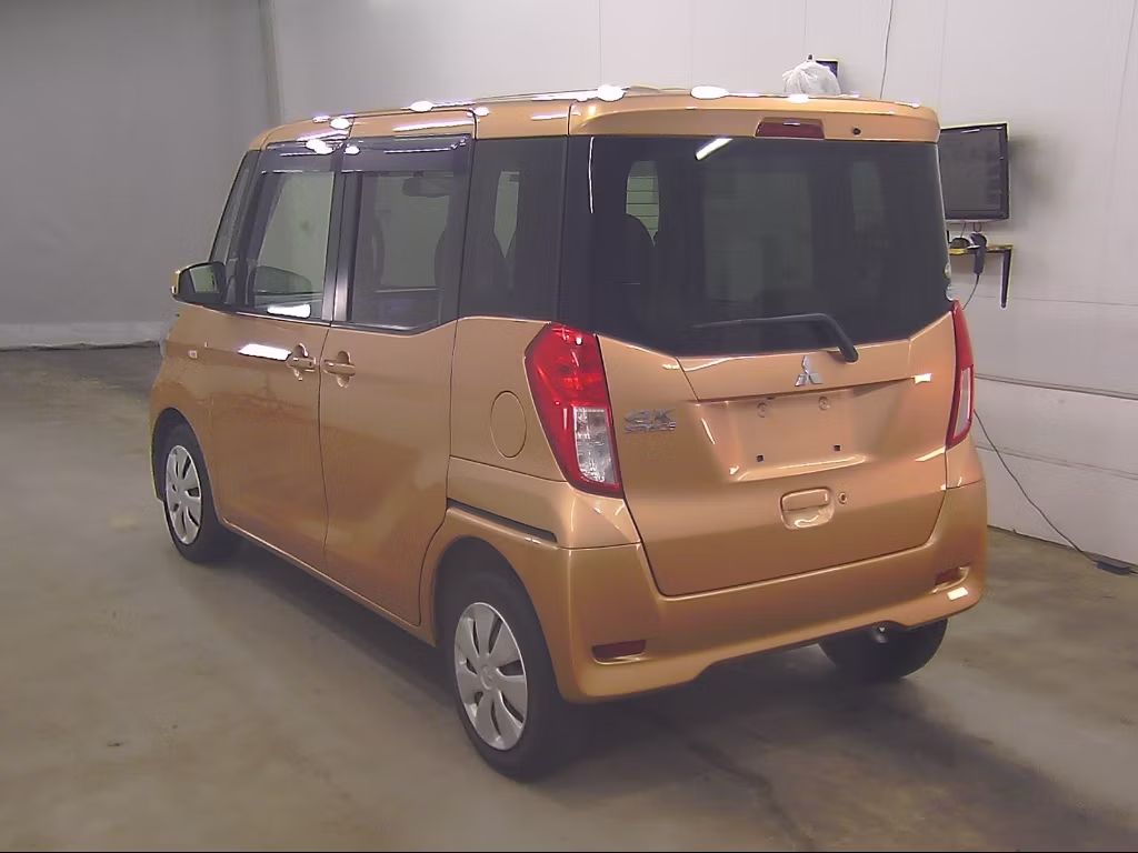 MITSUBISHI EK SPACE