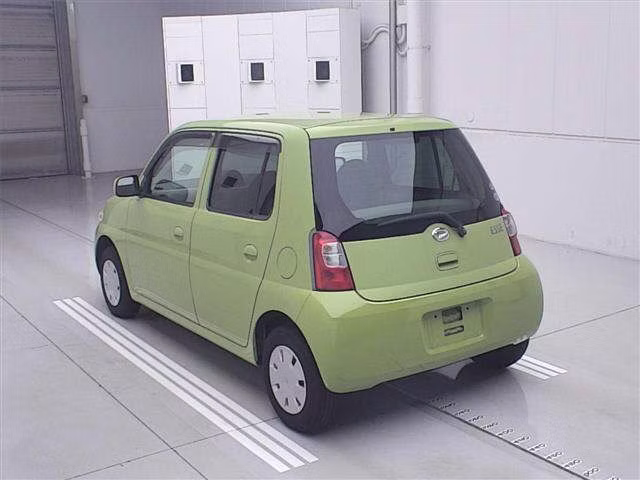 DAIHATSU ESSE
