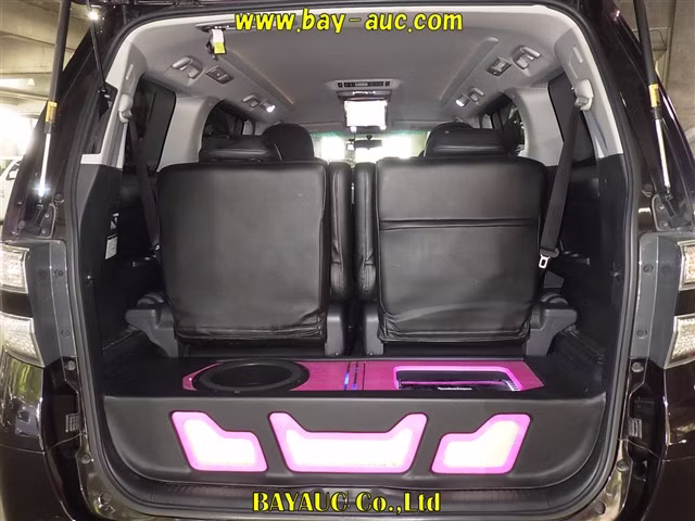 TOYOTA VELLFIRE