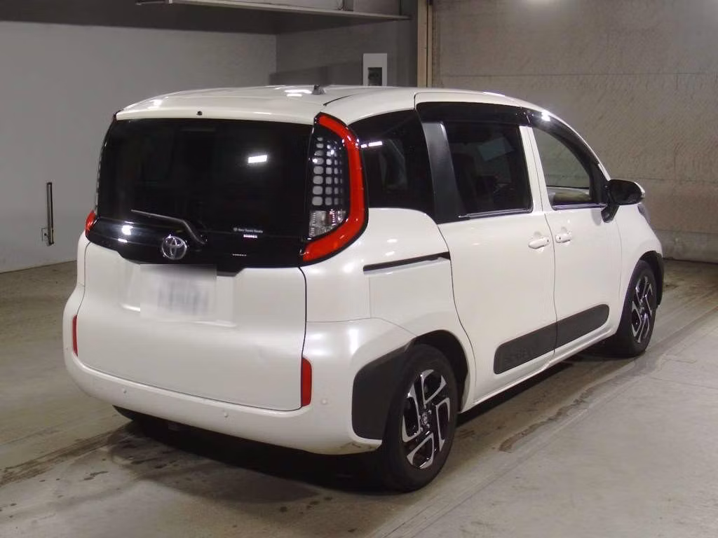 TOYOTA SIENTA